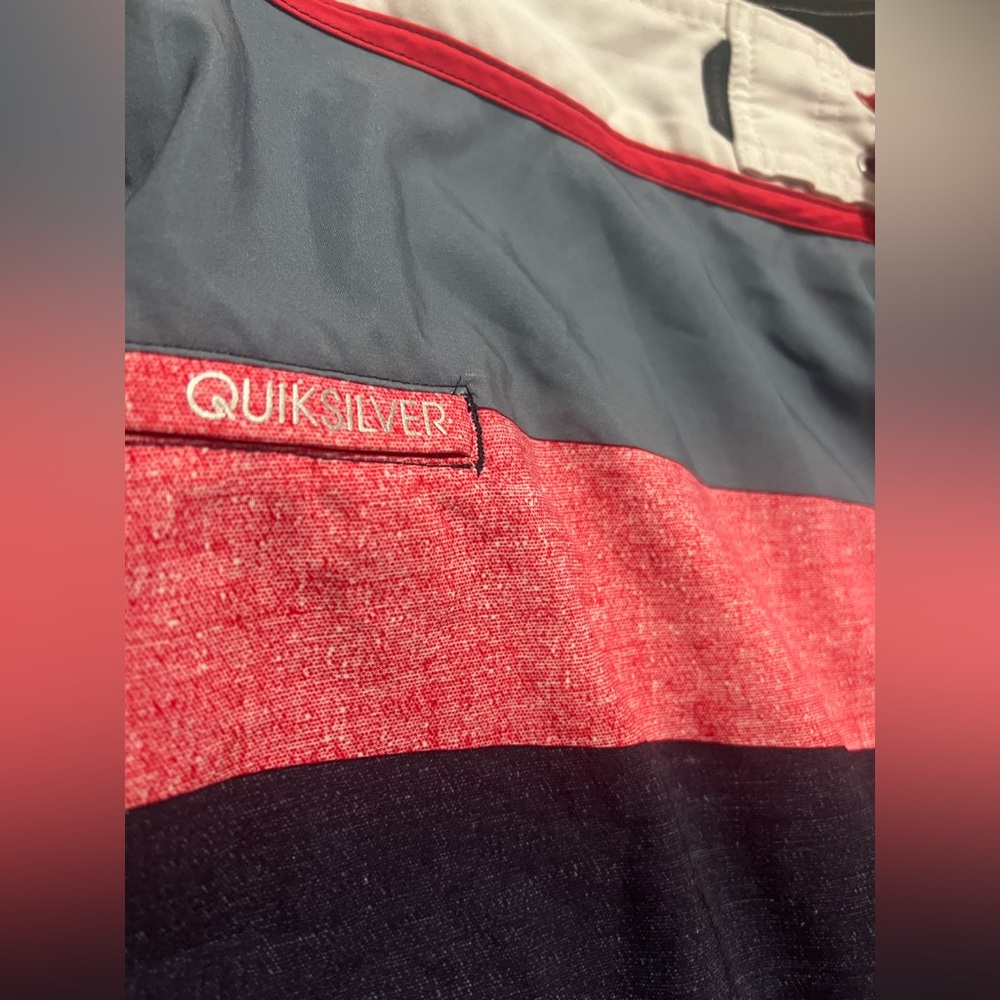 Quiksilver Everyday Blocked Men's Red and Blue Board Shorts - Picture 6 of 9